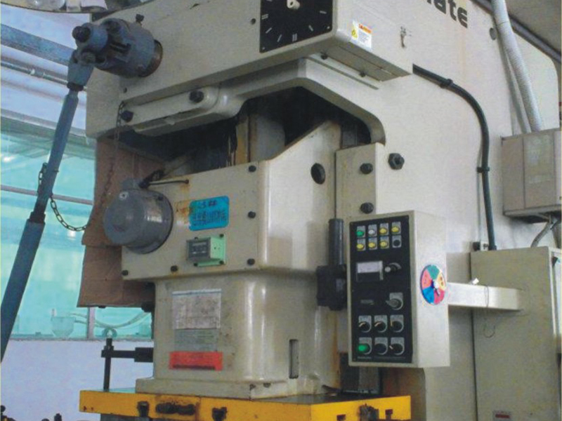 高速自動沖床維修